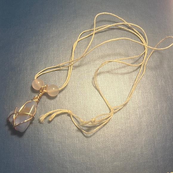 Amethyst Stone necklace - Picture 2 of 4